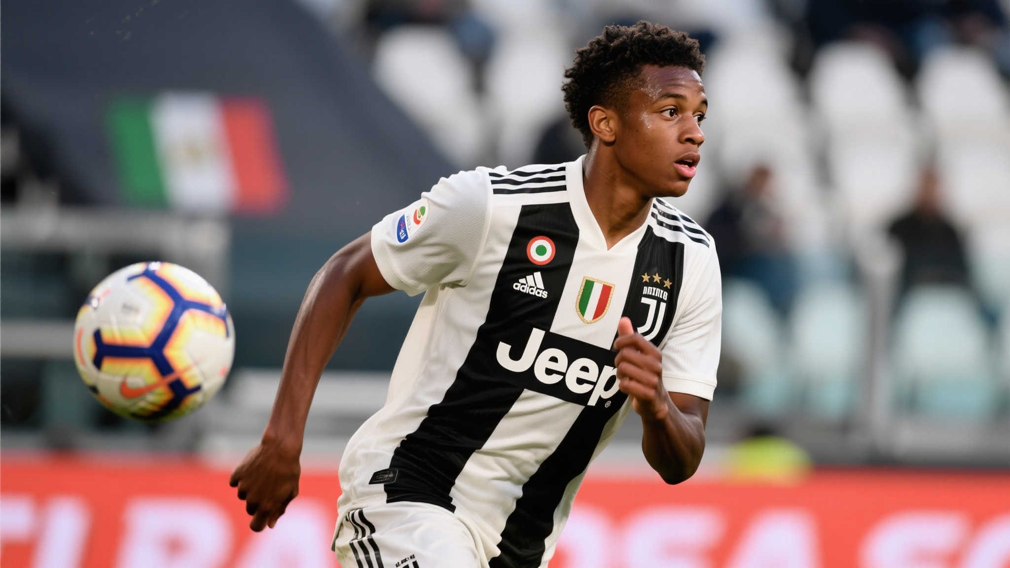 曼联盯上小基恩,解约金5200万;沙特豪球队开巨额薪资 作为尤文图斯出品的青年才俊,小基恩这些年来表现抢眼